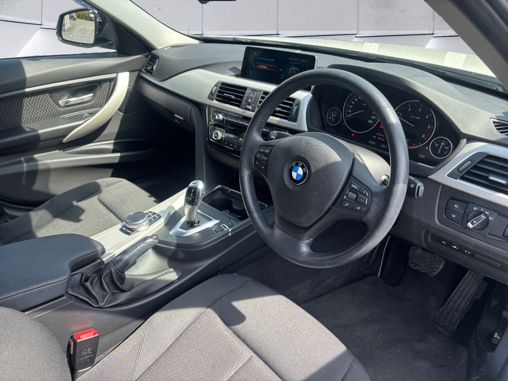 2017 BMW 320