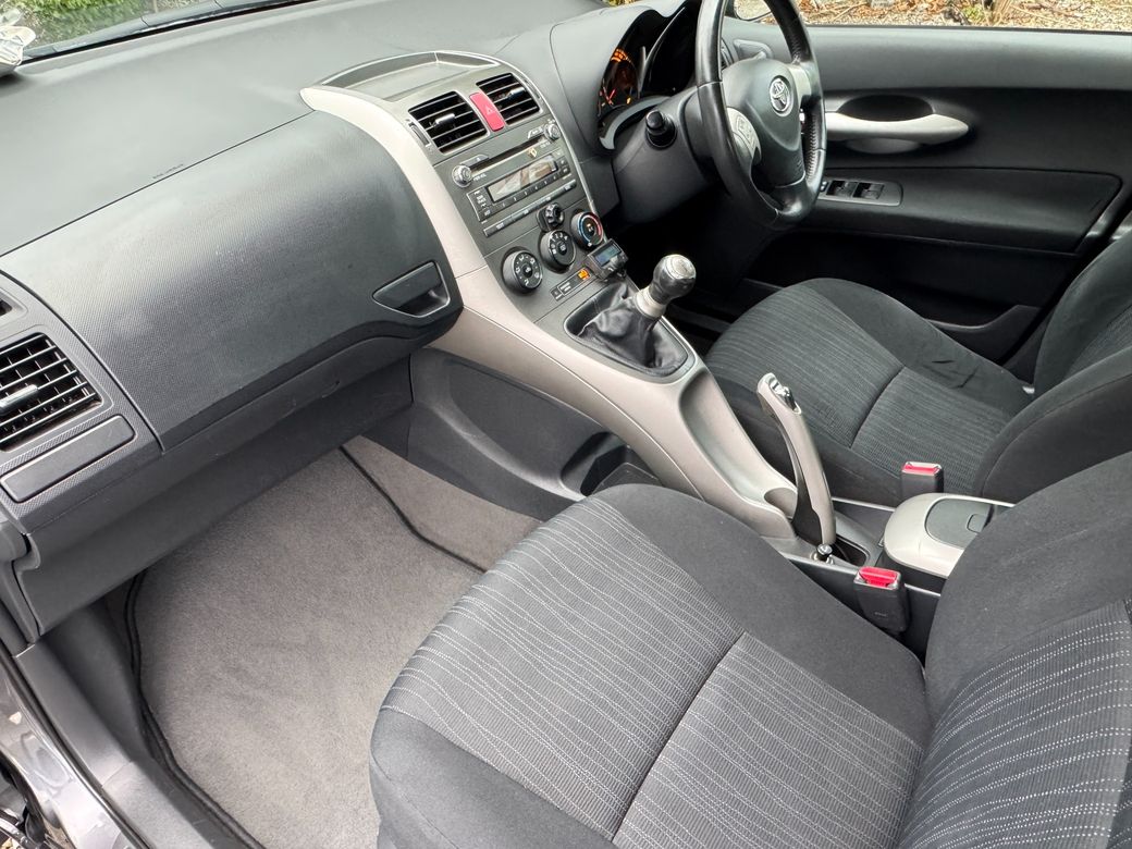 2009 Toyota Auris