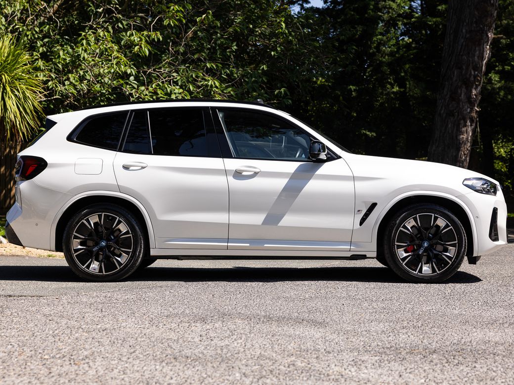 2023 BMW iX3