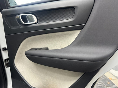 2020 Volvo XC40