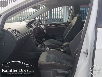 2017 Volkswagen Golf