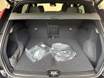 2026 Volvo EX40