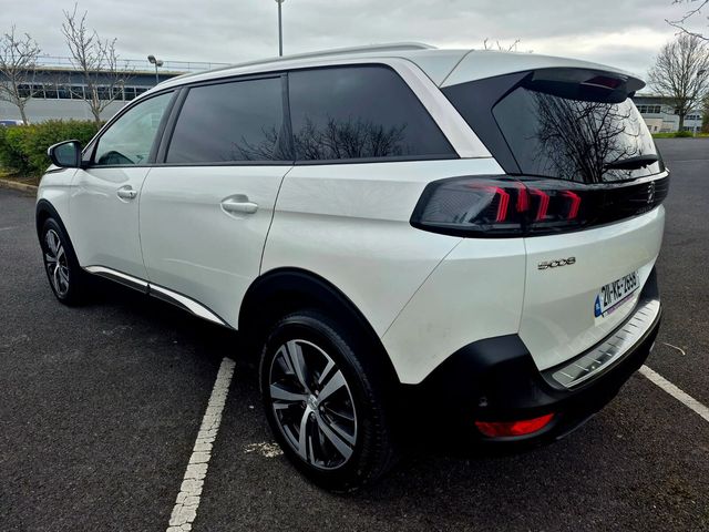 2021 Peugeot 5008