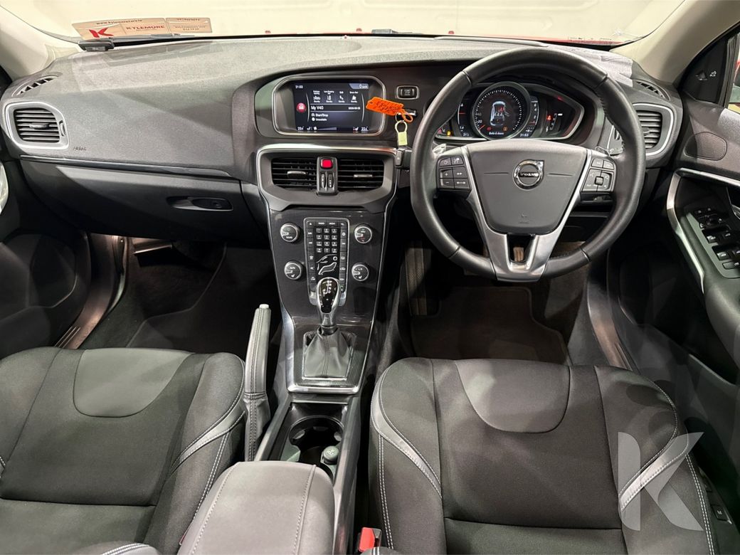 2019 Volvo V40