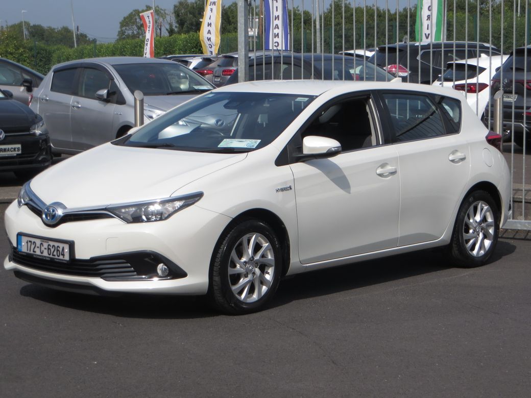 2017 Toyota Auris