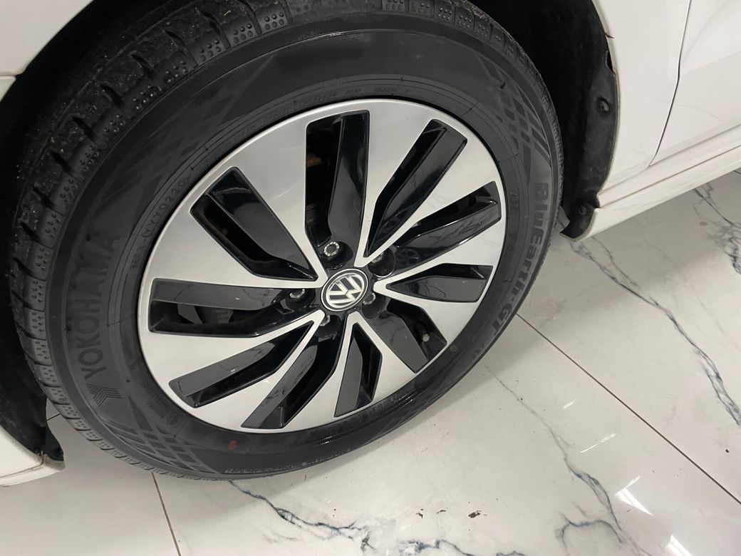 2016 Volkswagen Polo