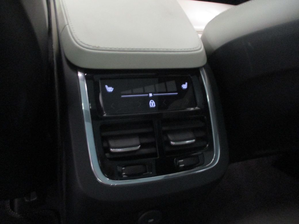 2021 Volvo XC90