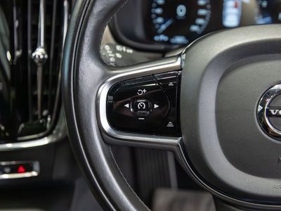 2021 Volvo S90