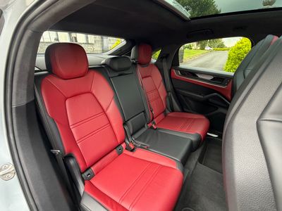 2024 Porsche Cayenne