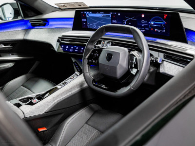 2025 Peugeot 5008