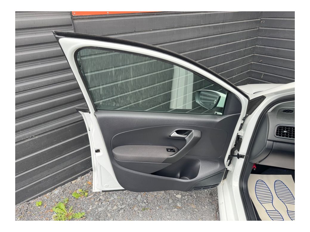 2016 Volkswagen Polo