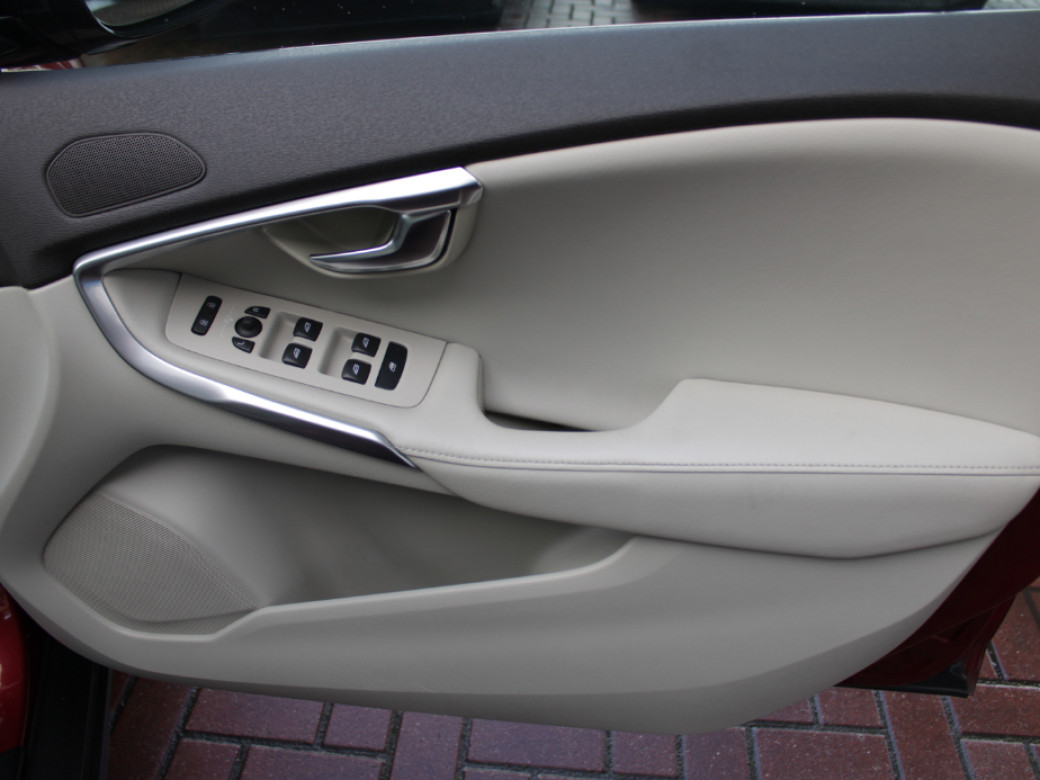 2016 Volvo V40 Cross Country