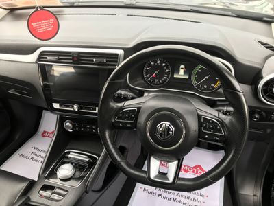 2021 MG ZS