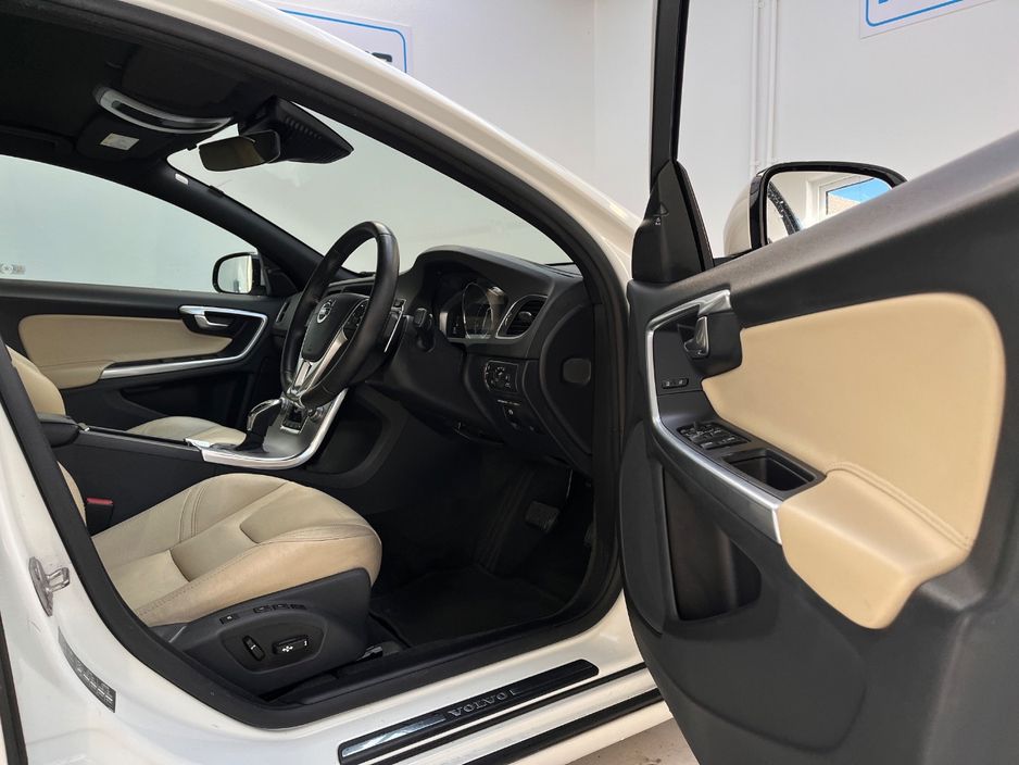 2016 Volvo S60