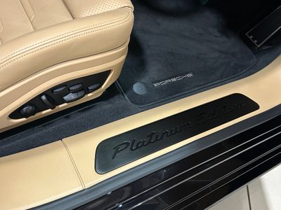 2023 Porsche Panamera