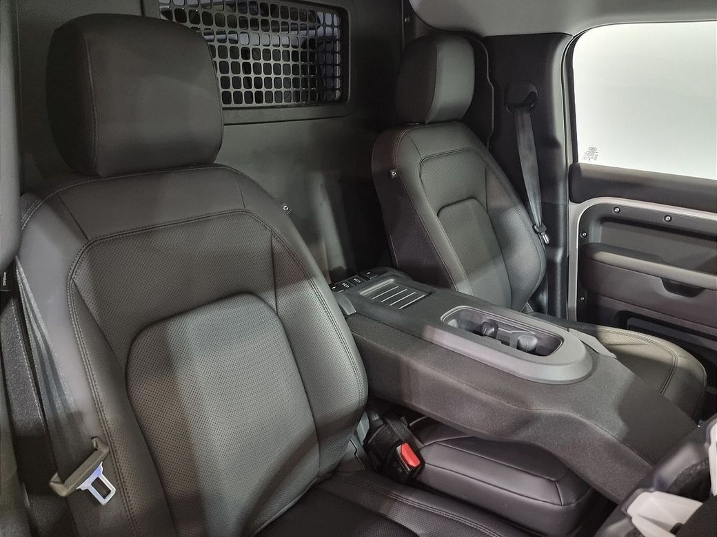 2026 Land Rover Defender