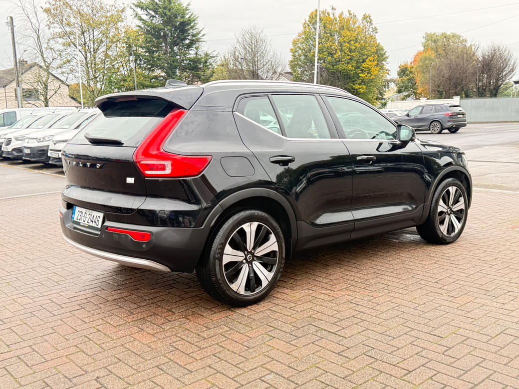 2023 Volvo XC40