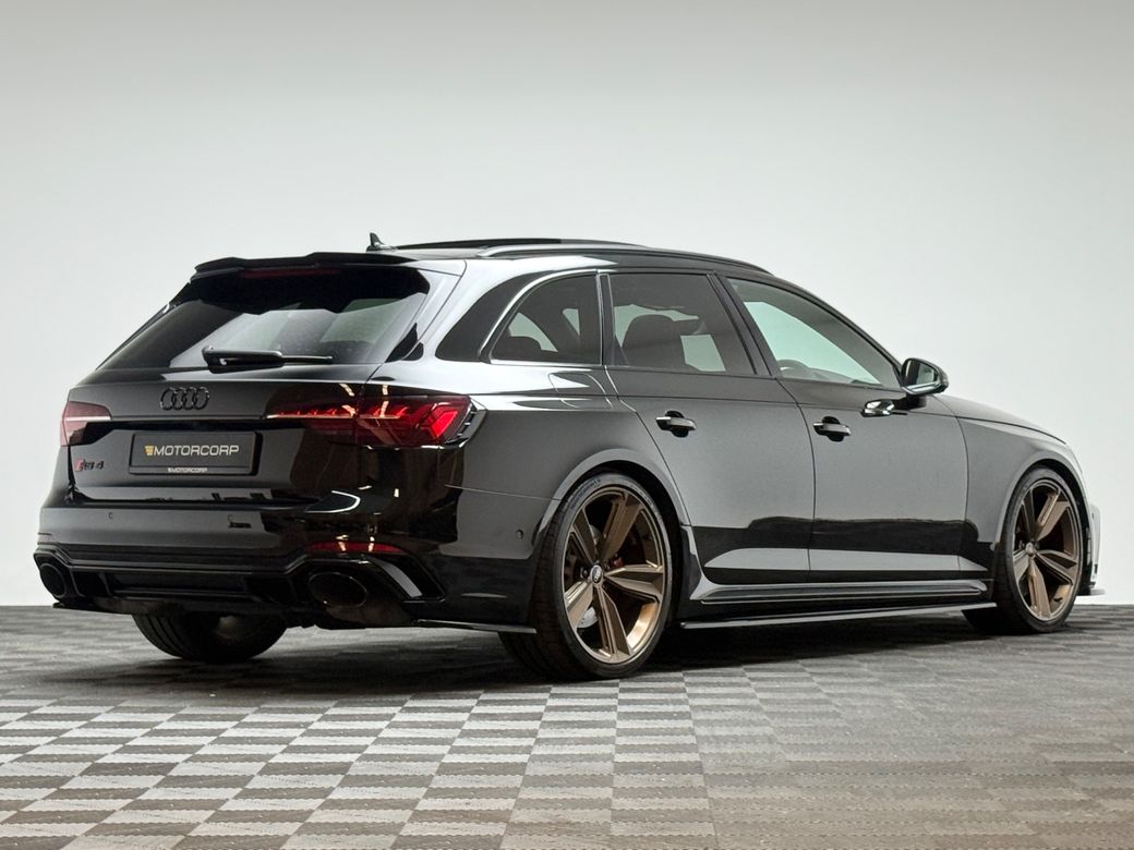 2022 Audi RS4