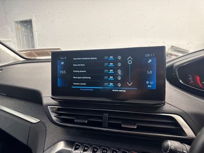2022 Peugeot 5008