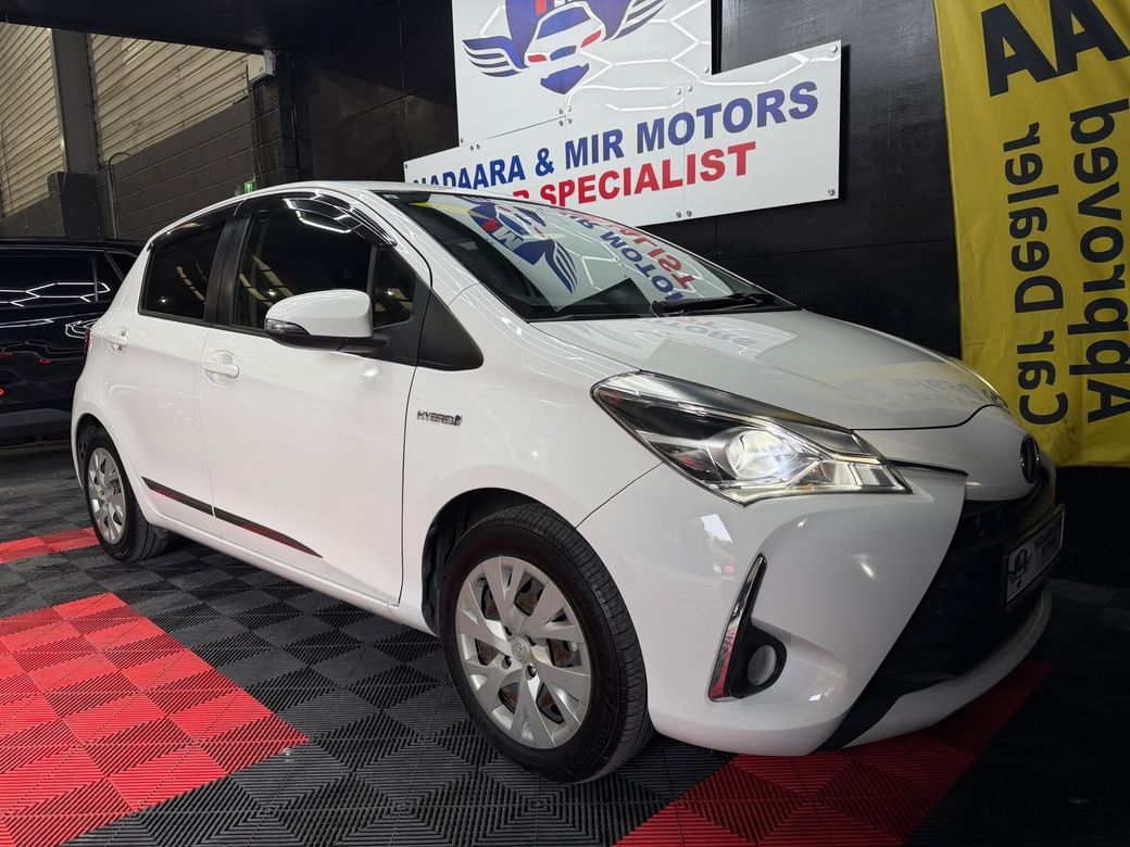 2017 Toyota Vitz