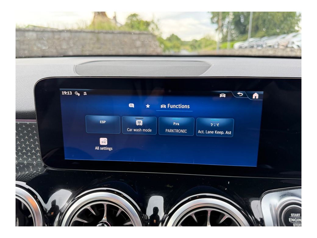 2024 Mercedes-Benz GLB Class