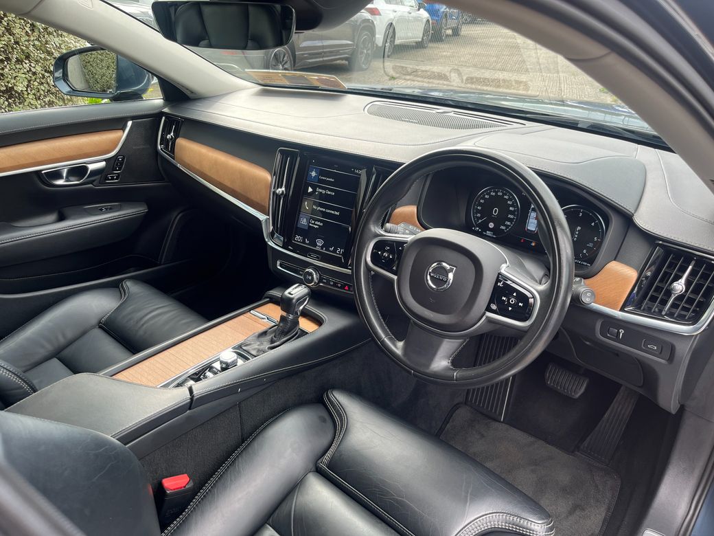 2019 Volvo V90