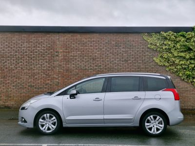 2014 Peugeot 5008