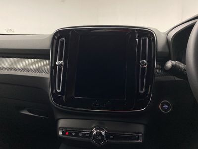 2026 Volvo XC40
