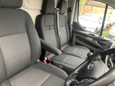 2023 Ford Transit Custom