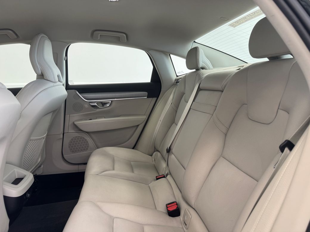 2020 Volvo S90