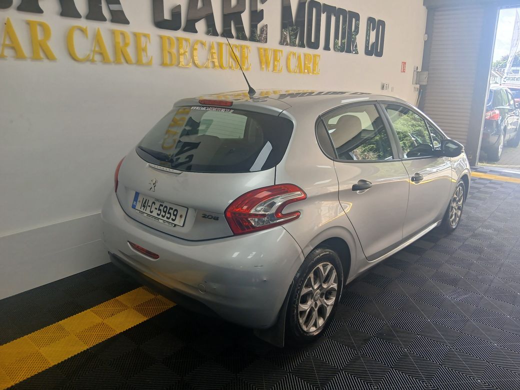 2014 Peugeot 208