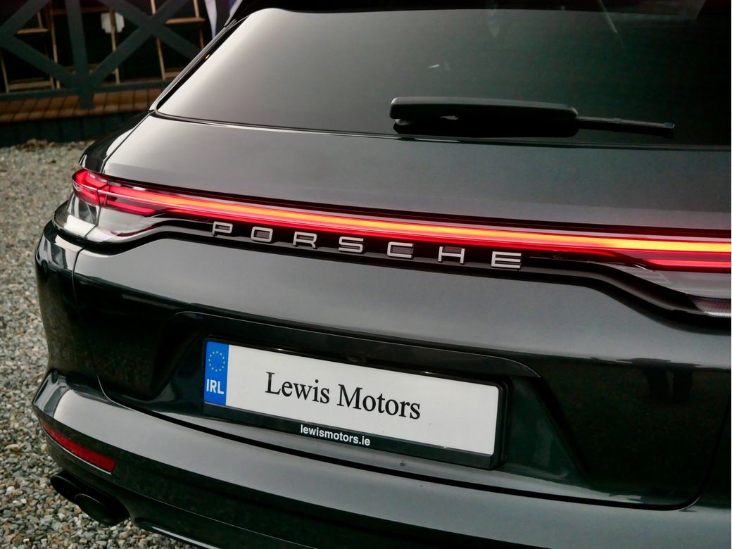 2023 Porsche Panamera