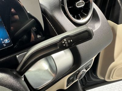 2021 Mercedes-Benz GLB Class