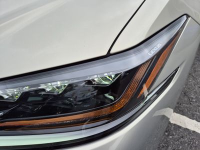 2021 Lexus ES 300h