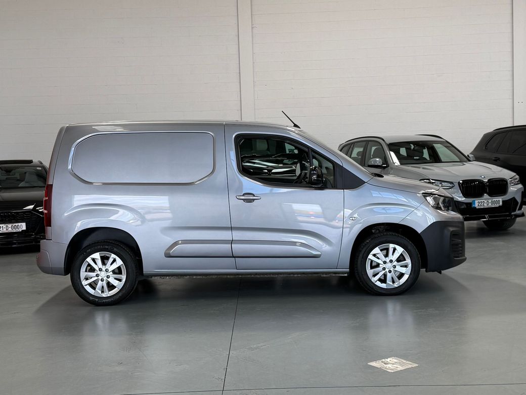 2021 Peugeot Partner