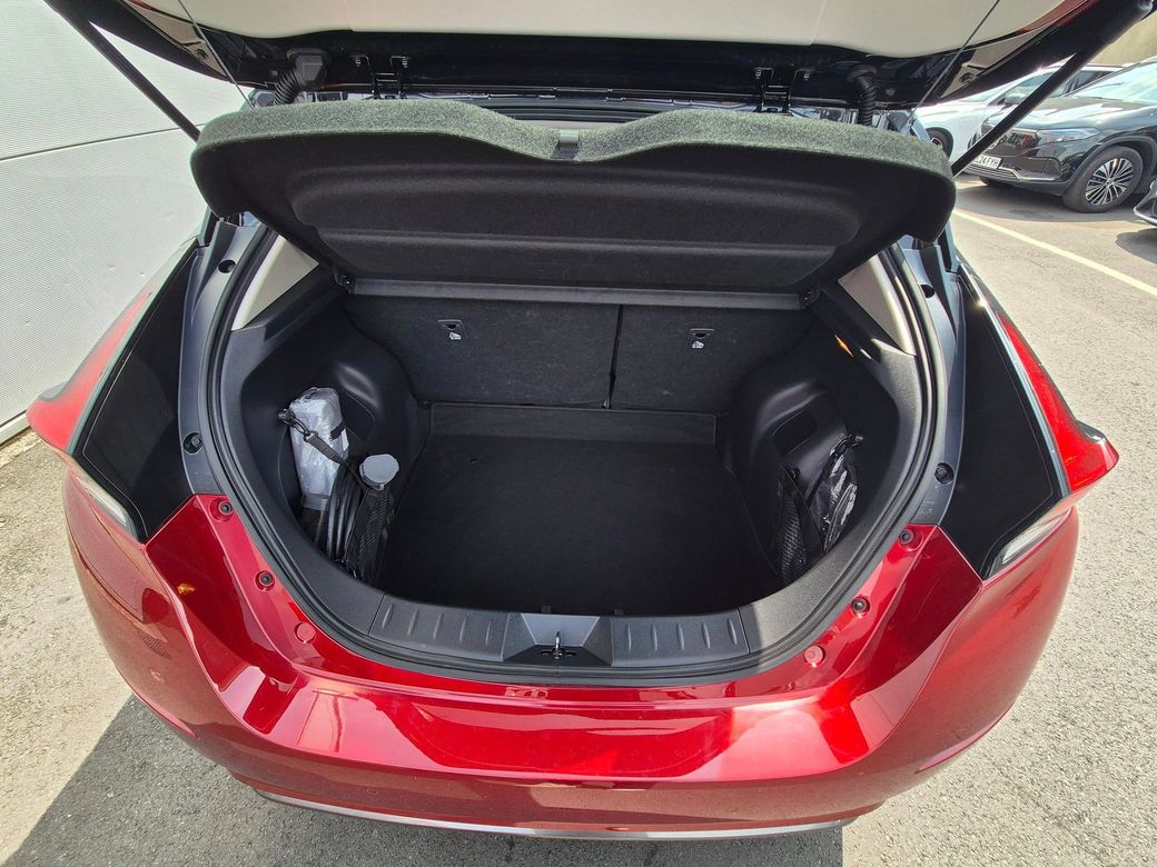 2023 Nissan Leaf