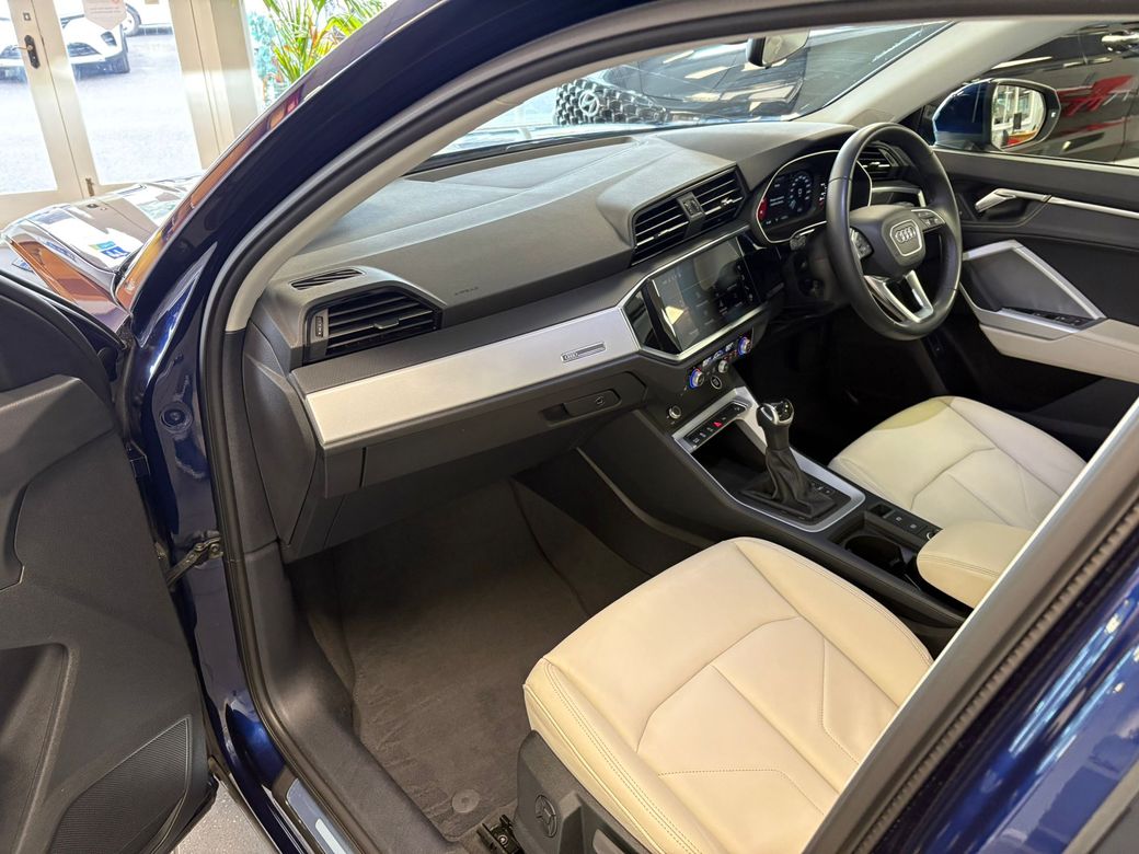 2023 Audi Q3