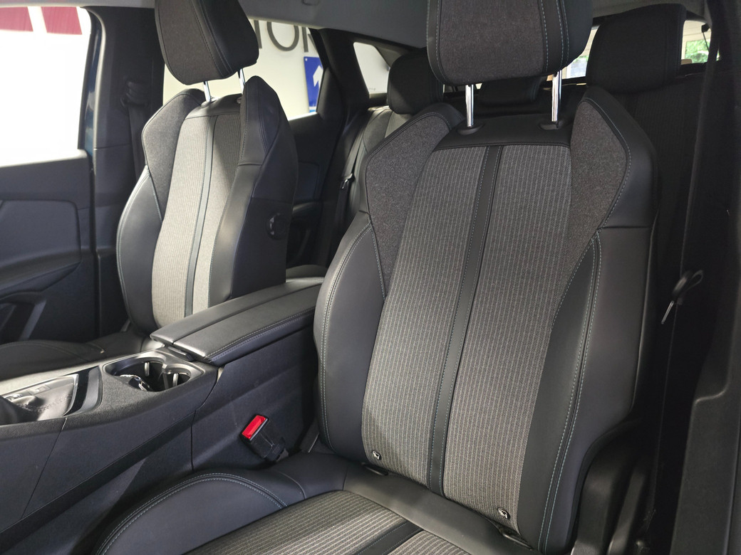 2021 Peugeot 3008
