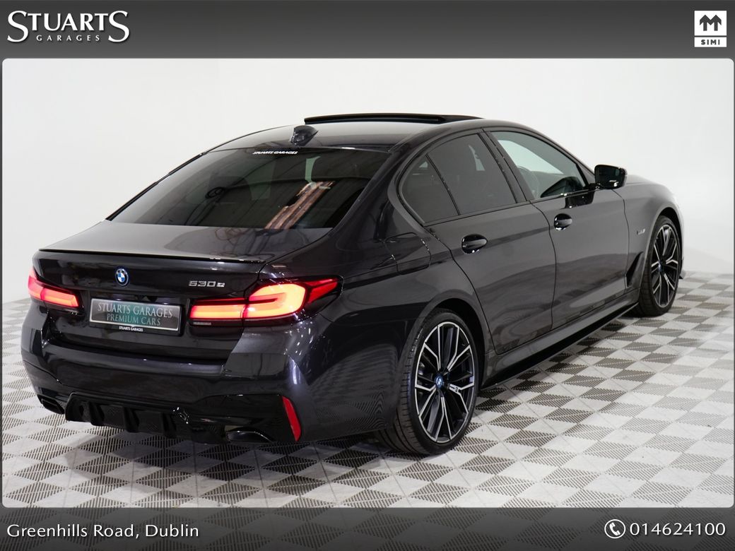 2022 BMW 530