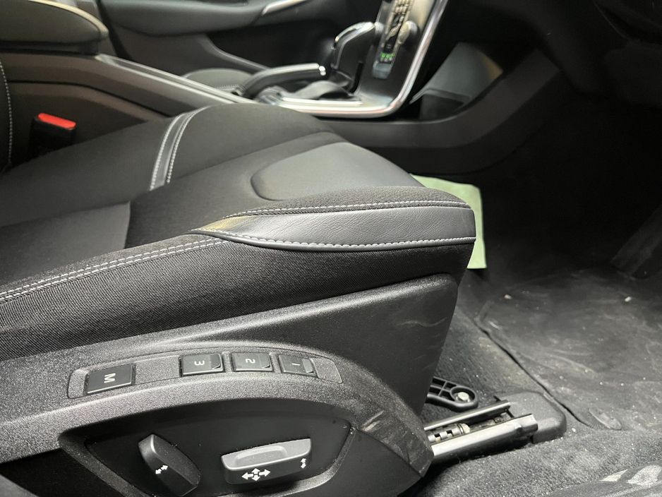 2016 Volvo V40