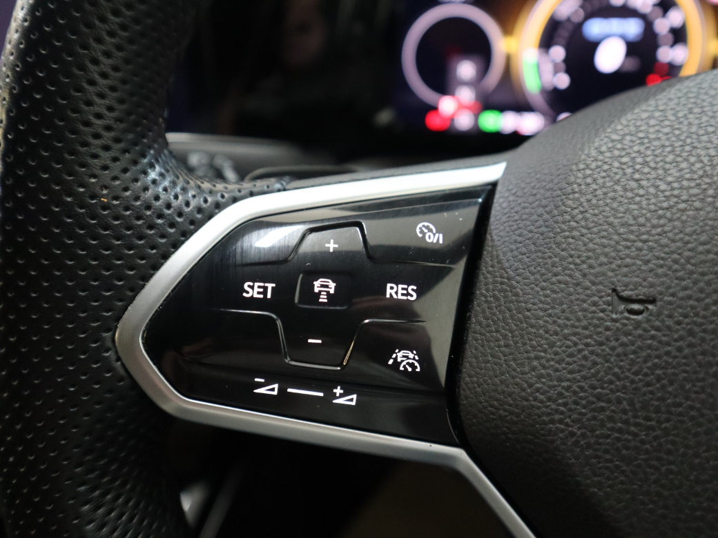 2023 Volkswagen Golf