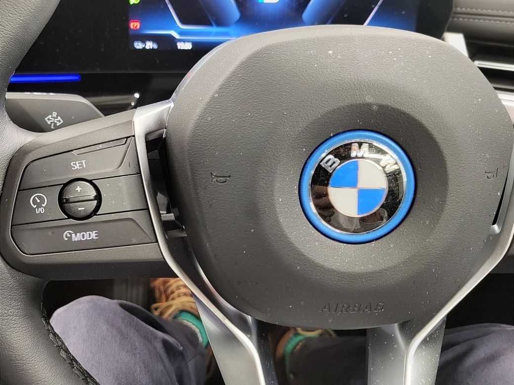 2025 BMW iX1