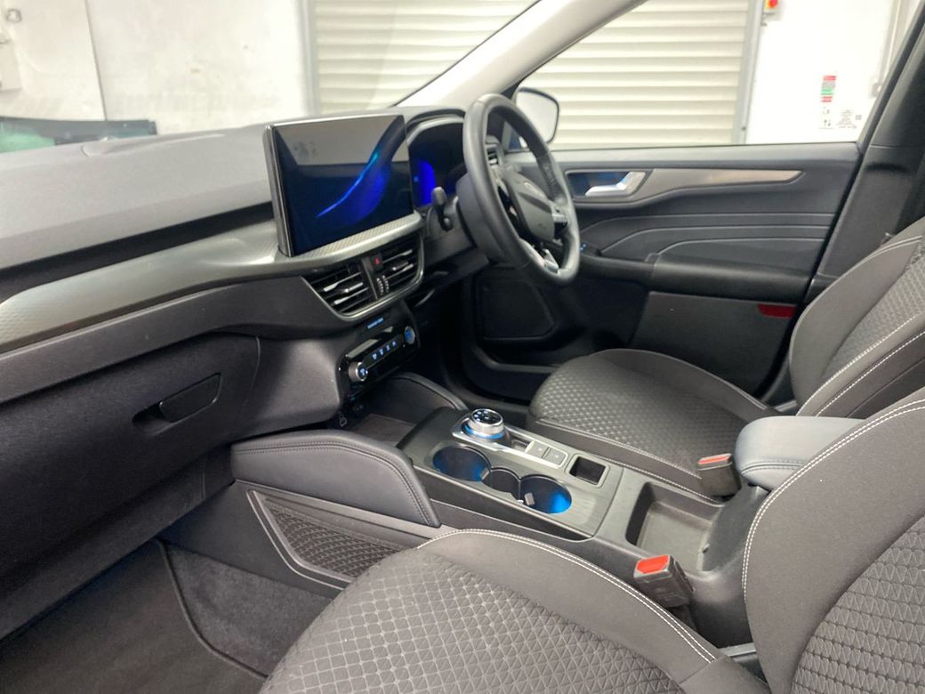 2025 Ford Kuga