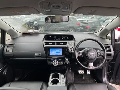 2018 Toyota Prius Alpha