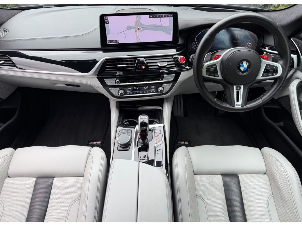 2022 BMW M5