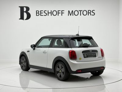 2023 Mini Hatch