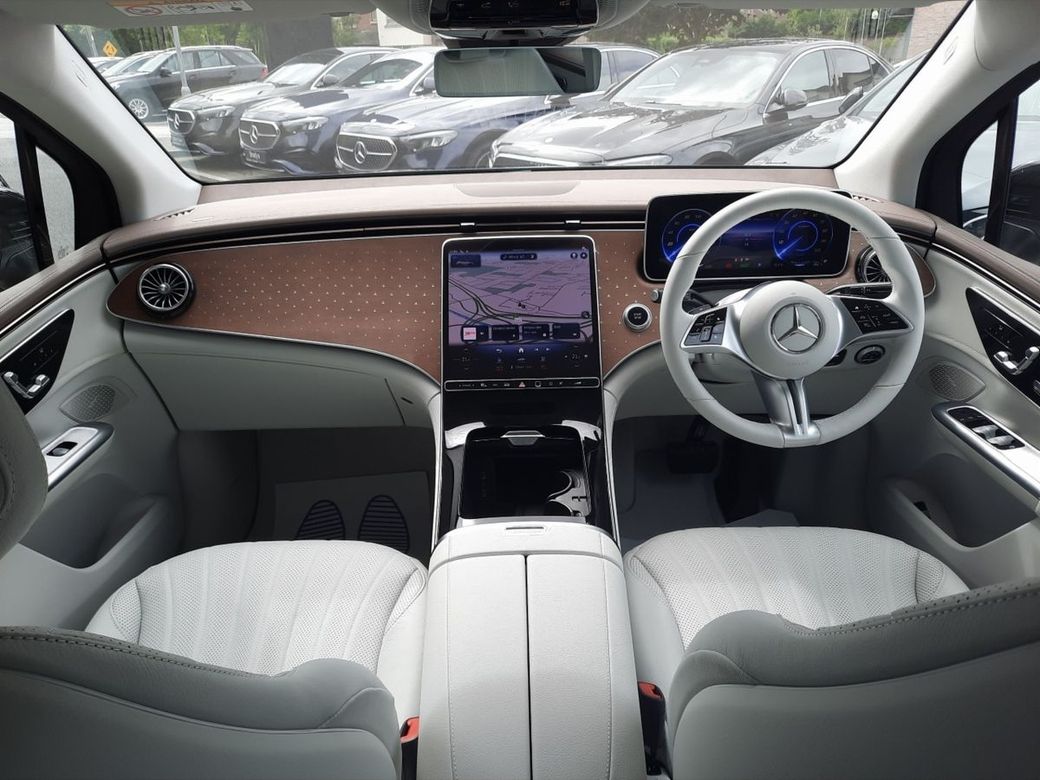 2025 Mercedes-Benz EQE