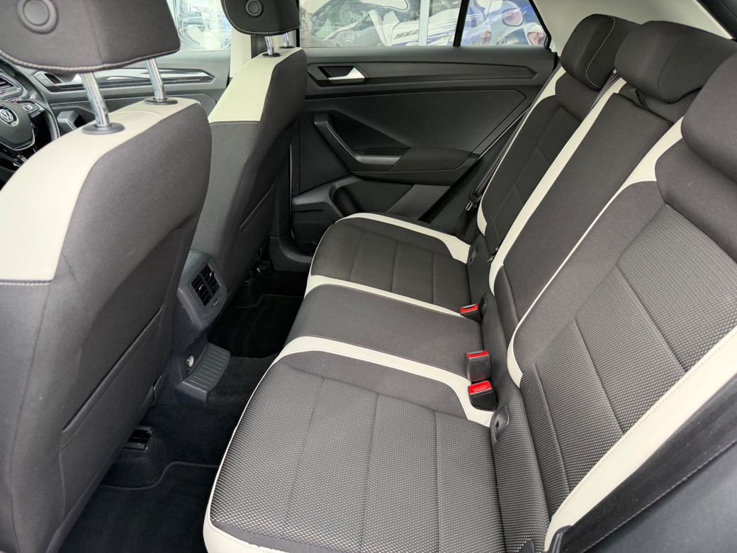 2019 Volkswagen T-Roc