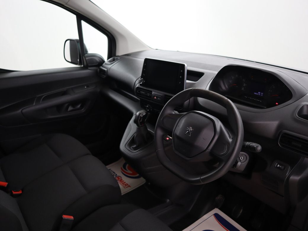 2021 Peugeot Partner