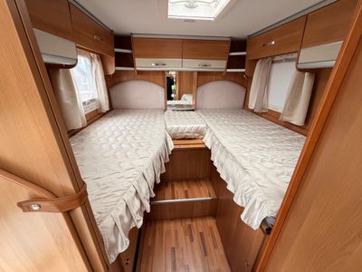 2016 LAIKA ECOVIP 309 LOW PROFILE R.H.D